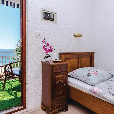 Gorgeous Home In Kozino With House Sea View Holiday home