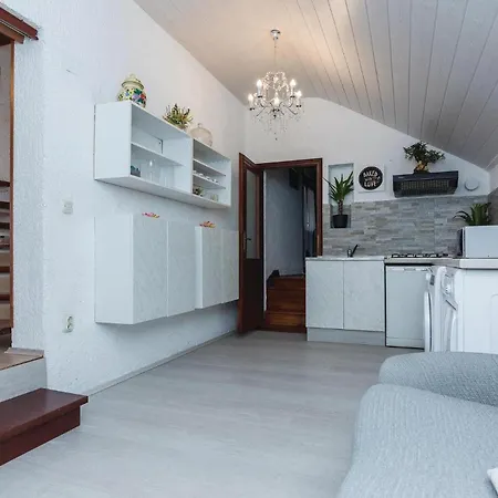 Gorgeous Home In Kozino With House Sea View Holiday home