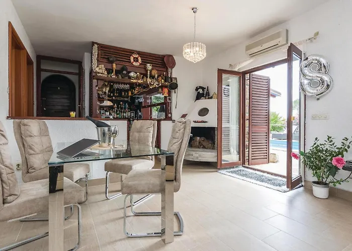 Amazing Home In Kozino With Sauna Semesterbostad *