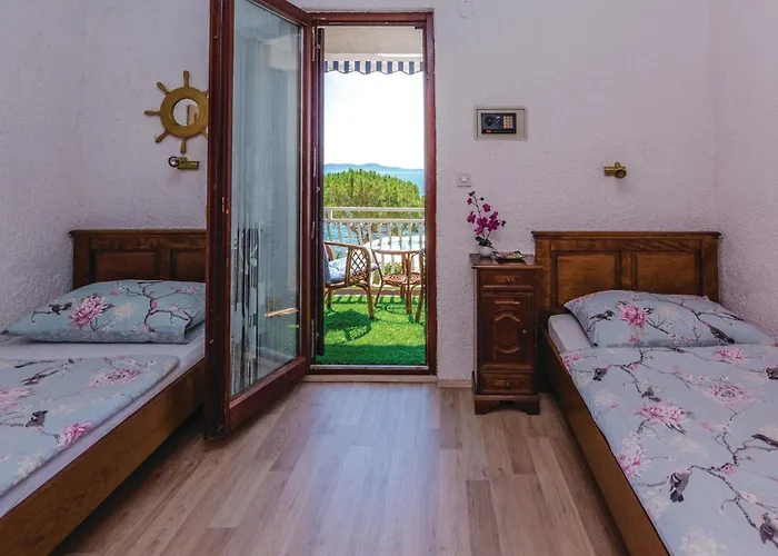 Amazing Home In Kozino With Sauna Vikendica Kozino