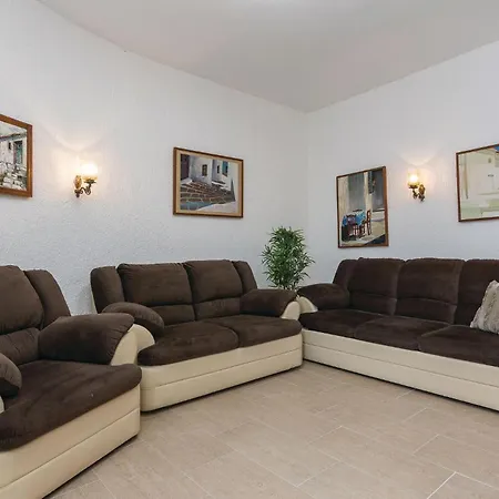 Gorgeous In With House Sea View *