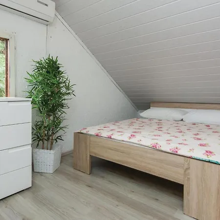 Prázdninový dům Cozy In With Sauna