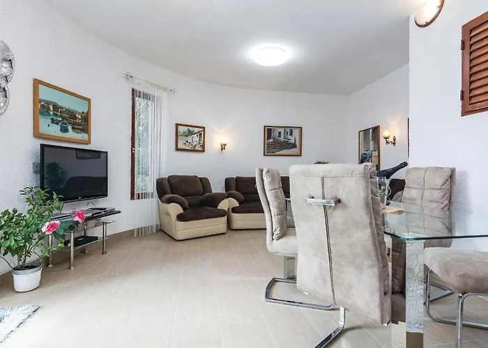 펜션 Amazing In With Sauna Kožino